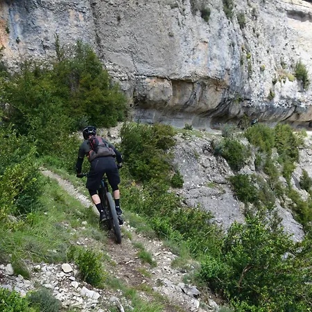 Almunias Ostello *