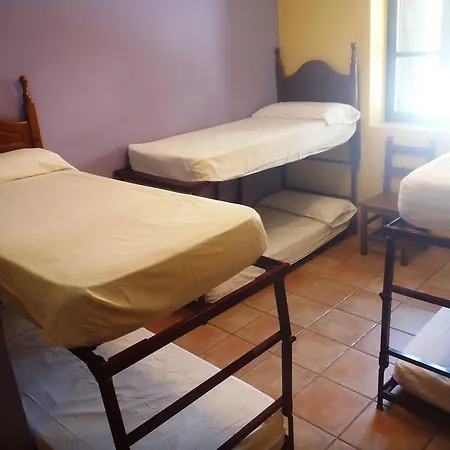 Almunias Albergue *